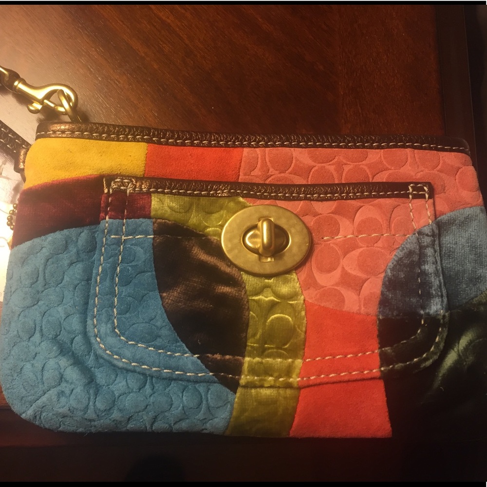 Limited edit.✨✨Coach Ergo patchwork Wristlet✨✨